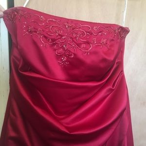 Strapless Formal Dress